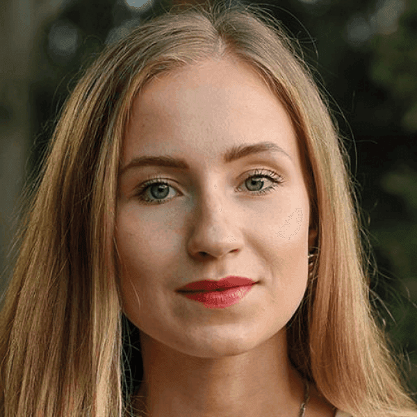 Анна Голушко