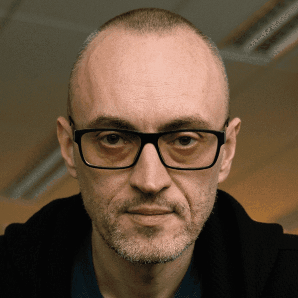 Дмитрий Максимов